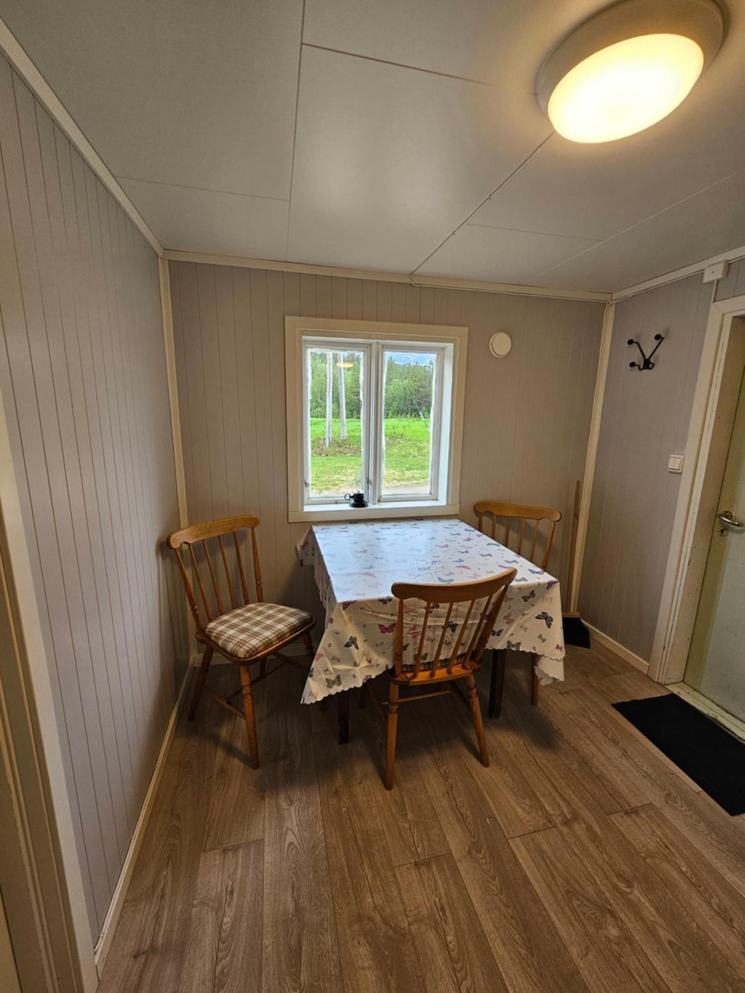 Torfoss Gard, Hytte Utleie, Campingvogn Og Bobil Plasser Potka Esterno foto