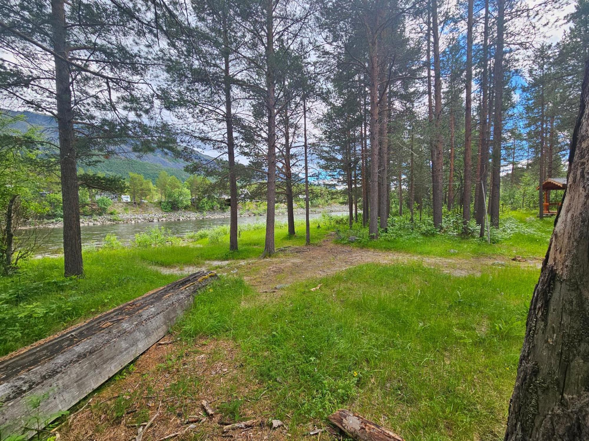 Torfoss Gard, Hytte Utleie, Campingvogn Og Bobil Plasser Potka Esterno foto