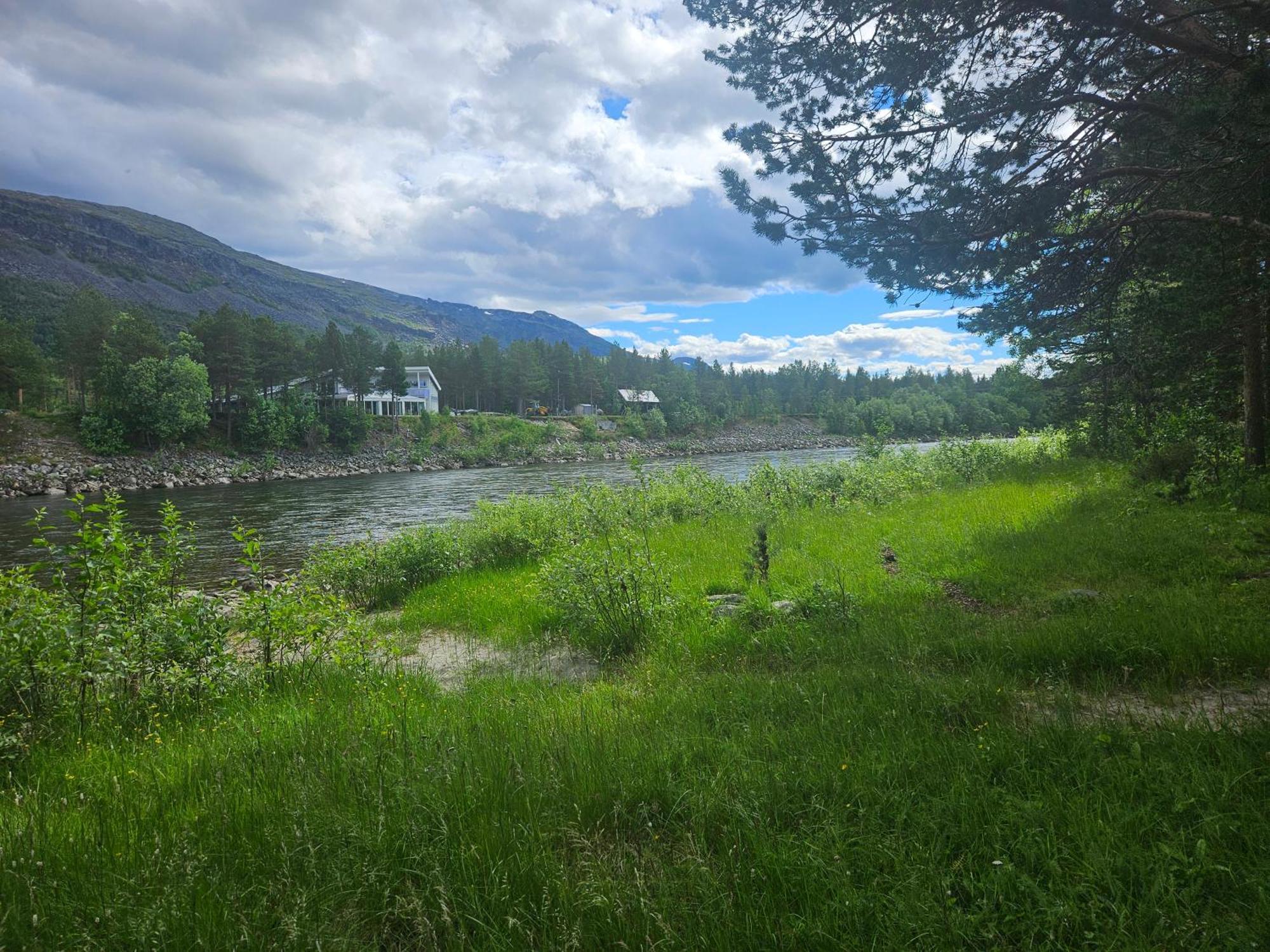 Torfoss Gard, Hytte Utleie, Campingvogn Og Bobil Plasser Potka Esterno foto
