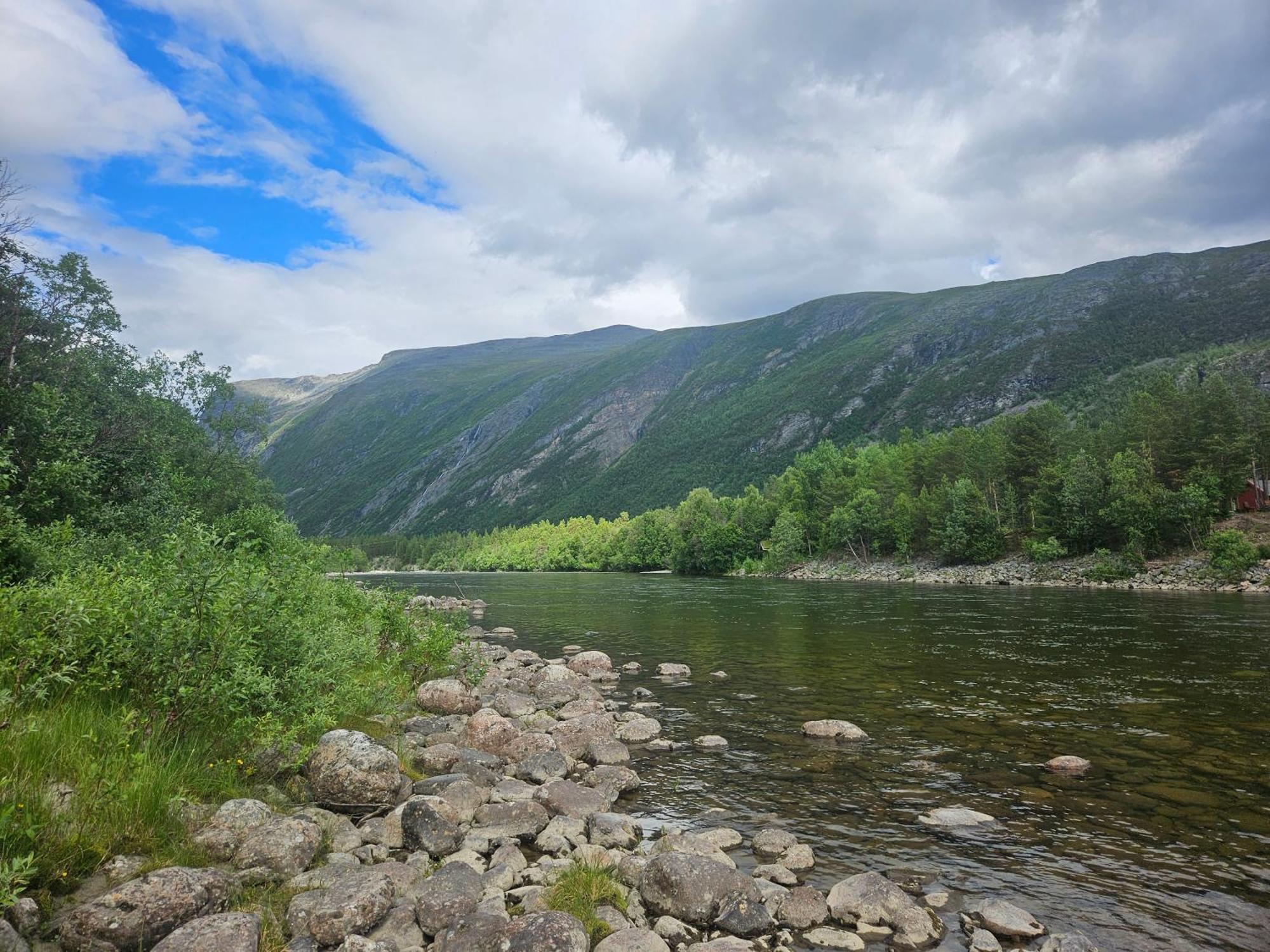 Torfoss Gard, Hytte Utleie, Campingvogn Og Bobil Plasser Potka Esterno foto