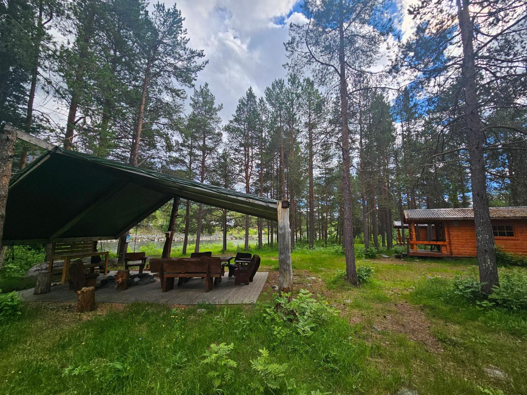 Torfoss Gard, Hytte Utleie, Campingvogn Og Bobil Plasser Potka Esterno foto